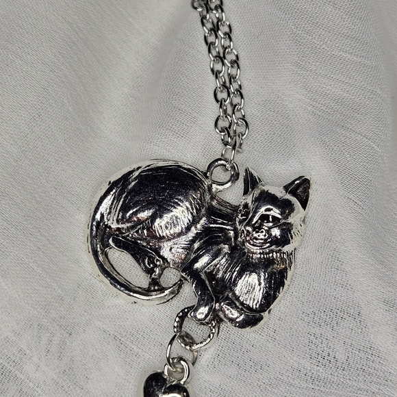 Cat Pendant W Heart Necklace - Picture 4 of 4
